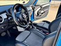 Gebraucht Mini Cooper D 116 PS (85 kW) 2016 Blau Kleinwagen