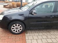 Gebraucht VW Golf V 105 PS (77 kW) 2005 Schwarz Kleinwagen