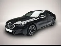 Gebraucht BMW 520 M Sport 197 PS (144 kW) 2025 Schwarz Kombi