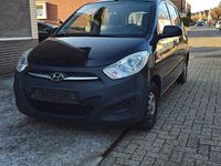 Gebraucht Hyundai i10 69 PS (50 kW) 2012 Schwarz Kleinwagen