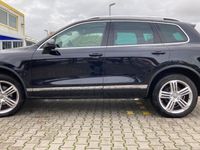 gebraucht VW Touareg 3.0 V6 TDI Klimasitze StandHZ aut.AHK Vollaust