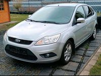 Gebraucht Ford Focus 100 PS (73 kW) 2008 Silber Limousine