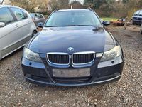 Gebraucht BMW 320 143 PS (105 kW) 2008 Schwarz Kombi