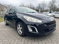 Gebraucht Peugeot 308 Active 120 PS (88 kW) 2012 Schwarz Limousine