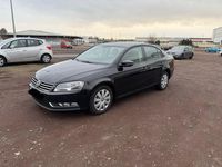 Gebraucht VW Passat 140 PS (102 kW) 2014 Schwarz Limousine