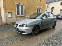 Używany Seat Ibiza 86 KM (63 kW) 2003 Zielony Hatchback