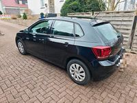 Gebraucht VW Polo Comfortline 75 PS (55 kW) 2018 Schwarz Kleinwagen