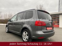 Gebraucht VW Touran Comfortline 140 PS (102 kW) 2012 Grau Van / Kleinbus