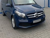 Gebraucht Mercedes V220 163 PS (119 kW) 2022 Stahblau Van / Kleinbus
