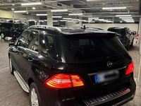 Gebraucht Mercedes ML350 258 PS (189 kW) 2014 Schwarz SUV