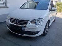 Gebraucht VW Touran Highline 105 PS (77 kW) 2009 Weiß Van / Kleinbus