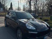Gebraucht Porsche Cayenne S E-Hybrid 416 PS (305 kW) 2015 Schwarz SUV