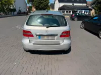 Gebraucht Mercedes B180 109 PS (80 kW) 2009 Silber Van / Kleinbus