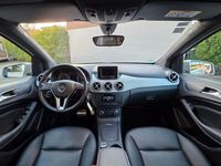 Gebraucht Mercedes B200 156 PS (114 kW) 2014 Silber Van / Kleinbus