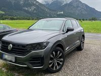 Gebraucht VW Touareg R-line 286 PS (210 kW) 2018 Grau SUV