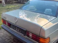 Gebraucht Mercedes 190 122 PS (89 kW) 1987 Grün Limousine