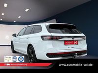 Gebraucht VW Passat R-line 193 PS (141 kW) 2026 Weiß Limousine