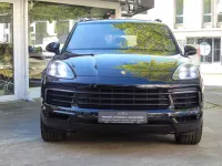 Gebraucht Porsche Cayenne E-Hybrid 462 PS (339 kW) 2021 Schwarz SUV