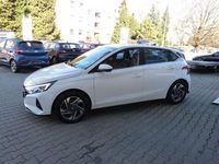 Gebraucht Hyundai i20 101 PS (74 kW) 2022 Weiß Kleinwagen