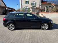 Gebraucht Audi A3 Attraction 105 PS (77 kW) 2012 Schwarz Kleinwagen