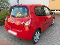 Second-hand Renault Twingo Expression 75 CP (55 kW) 2014 Roșu Hatchback
