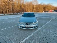 Gebraucht Mercedes 220 170 PS (125 kW) 2009 Silber Kombi