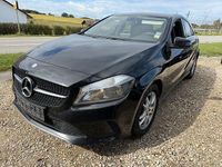 Gebraucht Mercedes A180 122 PS (89 kW) 2016 Schwarz Limousine