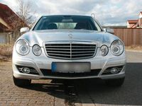 Gebraucht Mercedes E200 Elegance 184 PS (135 kW) 2007 Silber Limousine