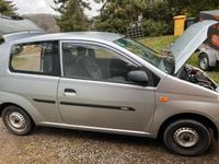 Gebraucht Daihatsu Cuore 58 PS (42 kW) 2006 Silber Kleinwagen