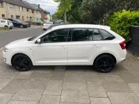 Gebraucht Skoda Rapid Elegance 105 PS (77 kW) 2013 Weiß Kleinwagen