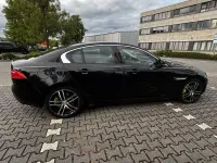 Gebraucht Jaguar XE Pure 179 PS (131 kW) 2016 Schwarz Limousine