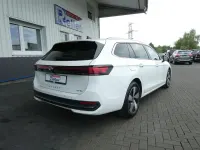 Gebraucht VW Passat Business 150 PS (110 kW) 2025 Weiß Kombi