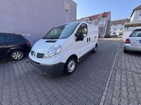Gebraucht Renault Trafic 114 PS (83 kW) 2011 Weiß Van / Kleinbus