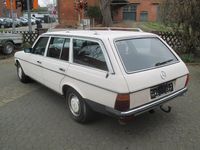 Gebraucht Mercedes E230 136 PS (100 kW) 1985 Weiß Kombi