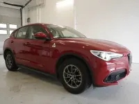 Gebraucht Alfa Romeo Stelvio 179 PS (131 kW) 2018 Rot SUV