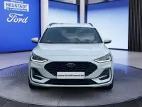 Gebraucht Ford Focus ST-Line 120 PS (88 kW) 2022 Frozen white Kombi