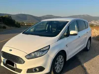 Gebraucht Ford S-MAX Titanium 179 PS (131 kW) 2017 Weiß Van / Kleinbus