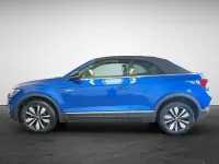 Gebraucht VW T-Roc Cabriolet Goal 150 PS (110 kW) 2025 Blau (ravennablau metallic) Cabrio