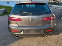 Gebraucht Alfa Romeo 159 136 PS (100 kW) 2012 Grau Kombi