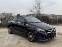 Gebraucht Mercedes B220 177 PS (130 kW) 2018 Blau Van / Kleinbus