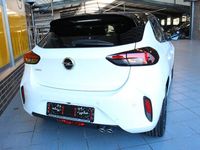 Gebraucht Opel Corsa Ultimate 131 PS (96 kW) 2022 Jade weiss/arktis weiss (metallic) Limousine