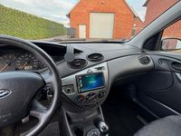 Gebraucht Ford Focus 105 PS (77 kW) 2005 Grün Kleinwagen