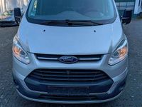 Usado Ford Transit 125 HP (91 kW) 2015 Prateado Monovolume