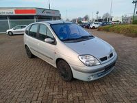 Gebraucht Renault Scénic 108 PS (79 kW) 2002 Silber Van / Kleinbus