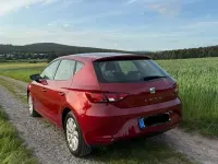 Używany Seat Leon Style 150 KM (110 kW) 2014 Czerwony Sedan/Limuzyna