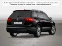 Gebraucht VW Tiguan Allspace Life 150 PS (110 kW) 2023 Deep black perleffekt SUV
