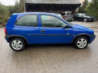 Używany Opel Corsa Edition 54 KM (39 kW) 2000 Niebieski Hatchback