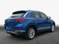 Gebraucht VW T-Roc Style 116 PS (85 kW) 2023 Blau SUV