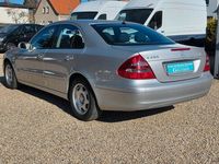 Gebraucht Mercedes E200 163 PS (119 kW) 2004 Silber Limousine
