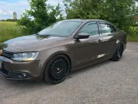 Gebraucht VW Jetta 200 PS (147 kW) 2012 Braun Limousine